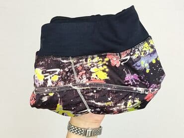 dres damski z krótkimi spodenkami: Szorty damskie, rozmiar XS — 6