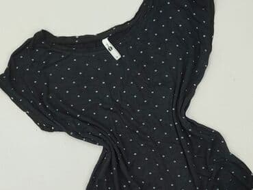 czarne t shirty damskie w serek: T-shirt damski, rozmiar XS — 1