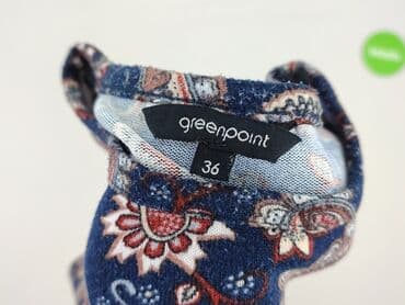 t shirty z czerwonem napisem: Greenpoint, Футболка жіноча, розмір S — 4
