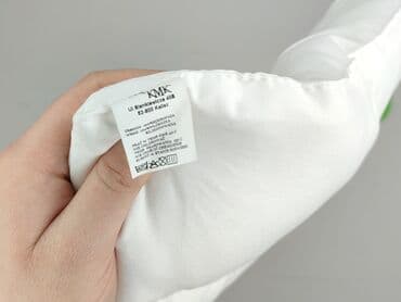 recznik kąpielowy: Poduszka 60 x 40, kolor - Biały, stan - Idealny — 4