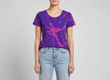 fioletowy t shirty: Fruit Of The Loom, Women`s T-shirt, size M — 1