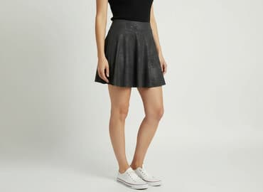 spódniczka z frędzlami: Spódnica damska, rozmiar S — 6