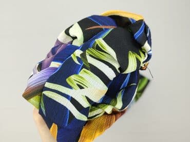 krótkie spodenki z szerokimi nogawkami: Spodnie materiałowe damskie, rozmiar S — 5