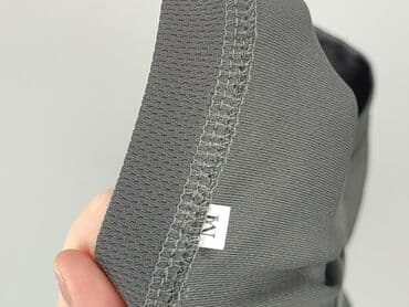 stradivarius koszula biala: Podkoszulka dla mężczyzn, M — 6