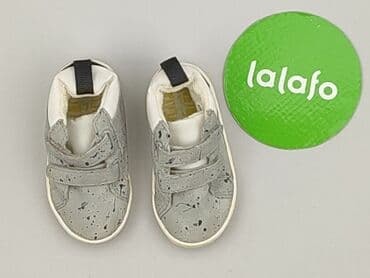 ubrania do zumby: Buty sportowe Zara, 19, Używany — 2