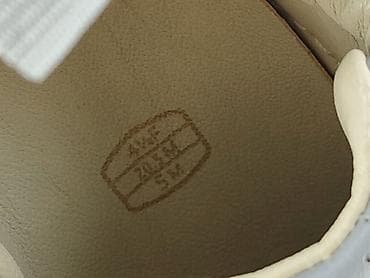 buty marks: Buciki niemowlęce, Clarks, 20, stan - Bardzo dobry — 4