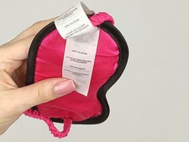 torba na laptopa: Używana maska do spania w idealnym stanie. Czarna maska z napisem — 5