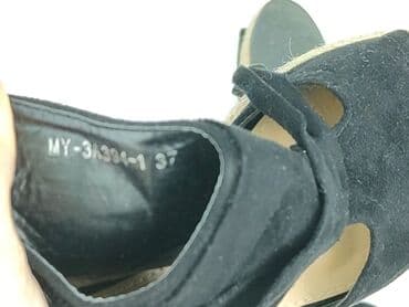 Sandały i klapki: Sandały damskie, rozmiar 37 — 6