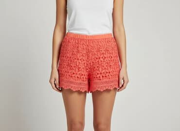 krótkie spodenki z koronką: Szorty damskie, rozmiar L — 1