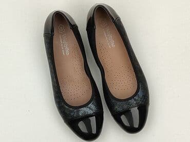 hello kitty kapcie: Półbuty damskie, rozmiar 40 — 1