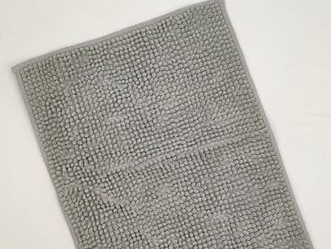 kapcie na szeroką stopę dziecka: Szary dywanik/wycieraczka z mikrofibry z wypukłą, pętelkową strukturą — 1