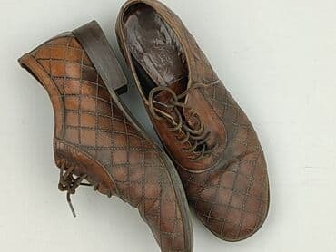 buty kozaki w ccc: Półbuty damskie, 37 — 1