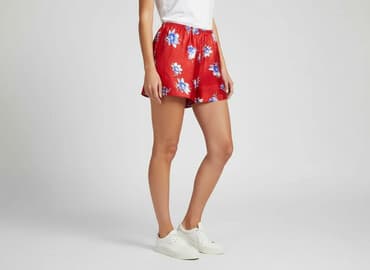 krótkie spodenki z kokardą: Szorty damskie, rozmiar One size — 5