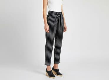 spodnie z lampasami h m: H&M, Material trousers for women, size XS — 1