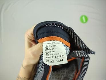 c a garnitury: Chinosy dla mężczyzn, rozmiar L — 5