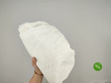 Curtains & Blinds: Biała, kwadratowa chusta z koronkowymi wstawkami, idealna do dekoracji — 4