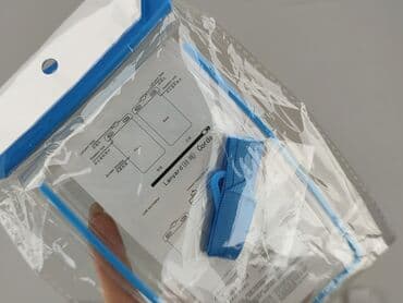 używane torebki markowe: Etui do telefonu, stan - Idealny — 4