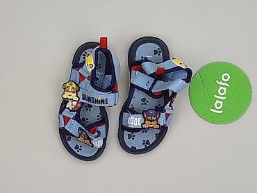 spódnica basic: Sandałki 27, Używany — 2