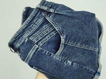 krótkie spodenki i nogi z cellulitem: Szorty damskie, rozmiar XL — 6