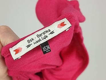 Жіночий одяг: Bershka, Жіноча блуза, розмір XS — 4