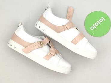 ccc kozaki czarne: Sneakersy damskie, 38 — 2