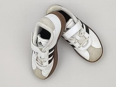 dresy vinted: Buty sportowe Adidas, 32, Używany — 1