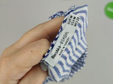 Жінкам: Bershka, Жіноча блуза, розмір M — 4