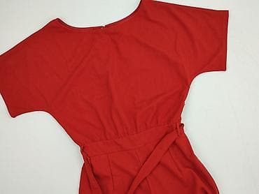 kombinezonie: Czerwony damski kombinezon z paskiem - Fason: jednoczęściowy — 1