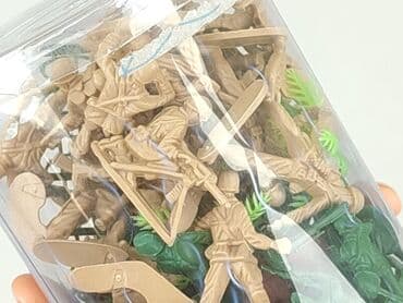 body z napisami allegro: Figurka — 4