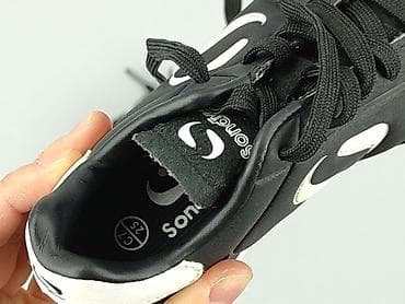 kurt: Buty sportowe 25, Używany — 4