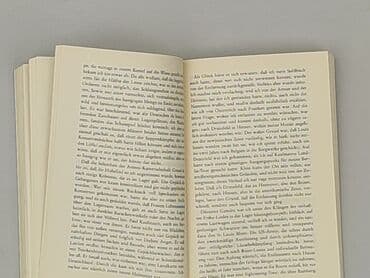 Książki: Książka, gatunek - Literatura faktu, stan - Bardzo dobry — 3