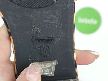 czarne sandały płaskie ccc: Klapki damskie, 37 — 5