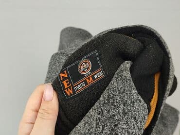 czy akryl w swetrze jest dobry: Bluza z kapturem dla mężczyzn, M, stan - Dobry — 4