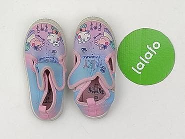 prada bluzy: Kapcie Peppa Pig, 25, Używany — 2