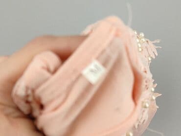 Women: Women`s top, M — 6