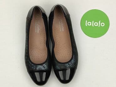 hello kitty kapcie: Półbuty damskie, rozmiar 40 — 2