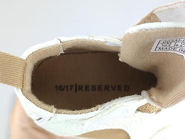born2be ugg: Buciki niemowlęce, Reserved, 17, stan - Idealny — 5