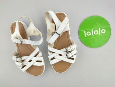 klapki birkenstock czarne lakierowane: Sandałki 29, Używany — 2