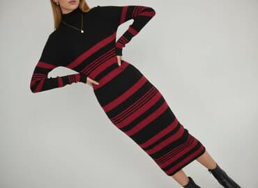 jakie rajstopy do bordowej sukienki: Sukienka damska, rozmiar S — 6