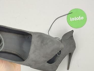 nike 38.5: Flat shoes for women, size 37 — 9