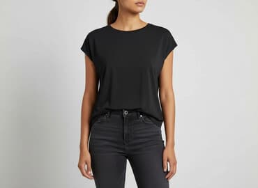 najtańsze koszulki piłkarskie: Dunnes Stores, Women`s T-shirt, size M — 1