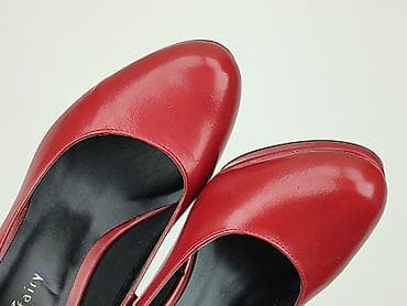 Жіноче взуття: Лофери та туфлі жіночі, розмір 39 — 6