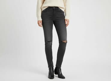 spodnie z poszarpanymi nogawkami zara: Zara, Jeansy damskie, rozmiar L — 1