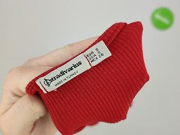Жінкам: Czerwony prążkowany longsleeve Stradivarius dla kobiet - Marka — 4