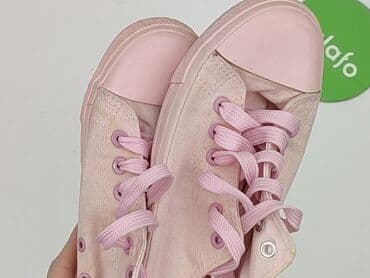 czarna sukienka i białe trampki: Trampki damskie, rozmiar 39 — 6