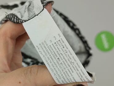 pull and bear marynarki: Bershka, Футболка жіноча, S на lalafo.pl — 5 pull and bear marynarki: Bershka, Футболка жіноча, S — 5