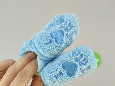 buty zimowe dla dzieci ccc: Slippers 18, Used — 6