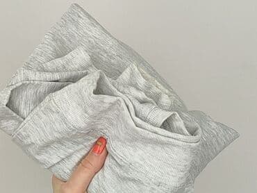 Ubrania damskie: Bluza damska
, rozmiar M — 6
