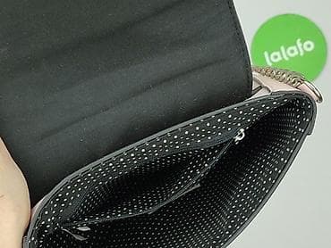 czapki c a: Torebka, stan - Bardzo dobry — 4