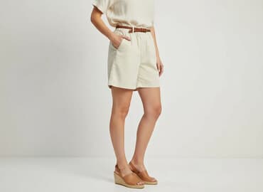 krótkie kremowe spodenki: Szorty damskie, rozmiar S — 5